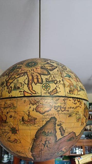 Globe - 1960-1970