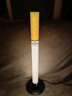Marlboro - Bureauset - Lampe tube Marlboro Lights - Plastic, Antiek en Kunst, Antiek | Wandborden en Tegels