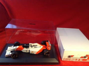Studio 27 1:20 - Model raceauto - ref. #ST27 - FK2060, Nieuw