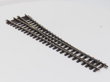 THIEL 1820 Weiche 10° Messing rechts, Met Schroefbare rai.., Ophalen of Verzenden, Gebruikt, Rails, Analoog