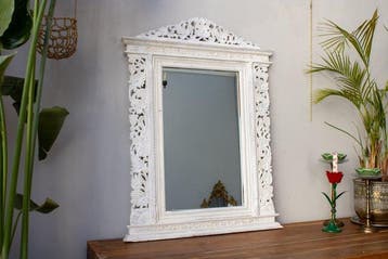 Spiegel- groene decoraties met bladeren, druiventrossen en