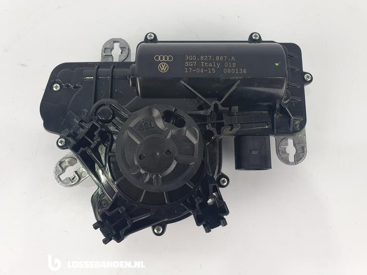 Passat 3G0827887A Kofferbak Motor, Auto-onderdelen, Banden en Velgen, Velg(en), Gebruikt, Overige maten, Ophalen of Verzenden