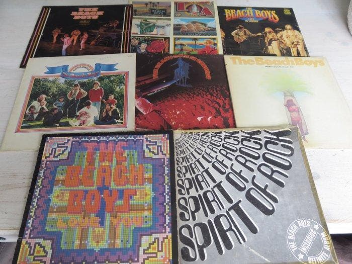 The Beach Boys - Nice lot with 8 albums of the great Beach, Cd's en Dvd's, Vinyl Singles