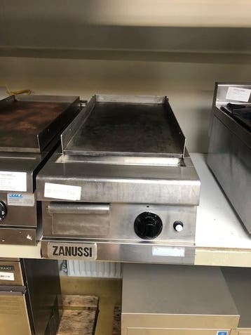 Zanussi Bakplaat 90-lijn op Aardgas (glad), Ophalen of Verzenden, Gebruikt