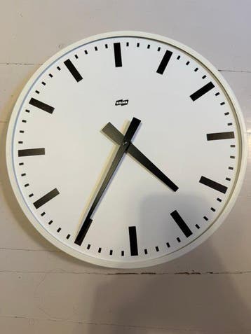 Wandklok - Industrial Metaal - 1960-1970 - Vintage Finse