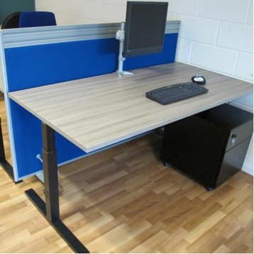 (MDK-103956) Madeko Office bureau 160 x 80 cm, Ophalen of Verzenden, In hoogte verstelbaar, Nieuw