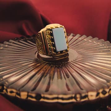 Gouden zegel/pinkring met blauwe lagensteen, 18 tot 19, Gebruikt, Heer, Ophalen of Verzenden
