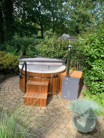 Luxe Hottubs – Direct Leverbaar met diesel kachel!, Tuin en Terras, Bubbelbaden en Hottubs, Ophalen, Nieuw, Filter, Vast