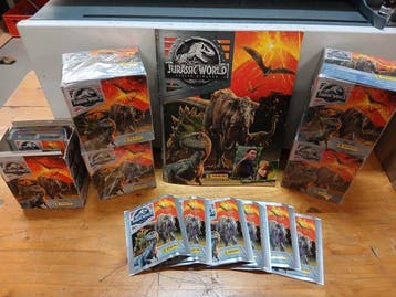 Panini - 180 Booster box - Mint (M), Verzamelen, Nieuw
