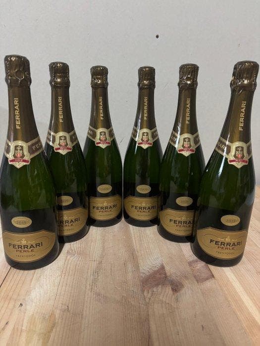 2019 Cantine Ferrari, Perle’ - Trentino Alto Adige - 6, Verzamelen, Wijnen