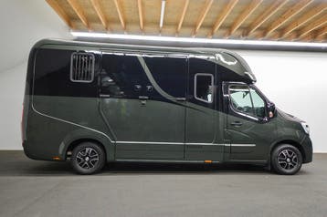 Renault Master Krismar Horsetruck, Dieren en Toebehoren, Verzenden, Gebruikt