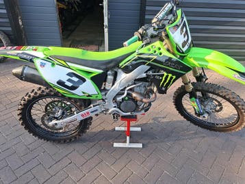 Diverse Crossmotoren en loopfietsen, onderdelen en kleding., Crossmotor, 11 kW of minder