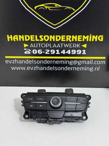 Ford C-Max 1.0i radiobedieningspaneel bj.2017, Gebruikt, Ford