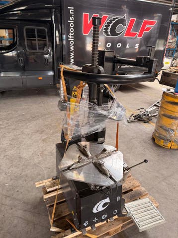 WTC500  De- en monteermachine - Gebruikt - €500,- ex, Auto diversen, Ophalen of Verzenden, Gebruikt