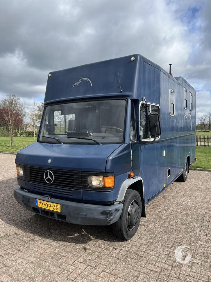 Vintage Mercedes paardenvrachtwagen / camper!, Dieren en Toebehoren, Paarden en Pony's | Trailers en Aanhangwagens, Overige typen