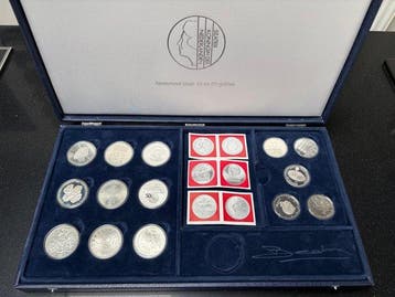 Nederland. 10, 50 Gulden Beatrix zilveren gulden set 14