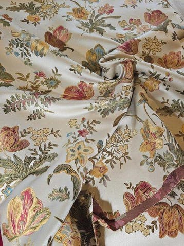 600x300 cm!! Stof San Leucio met bloemmotief, champagnekleur