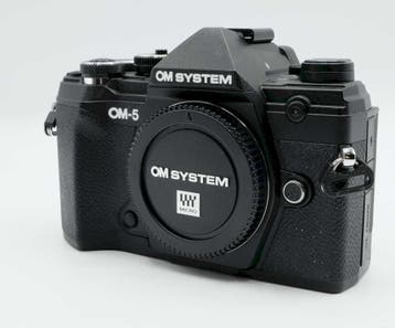 OM SYSTEM OM-5 Body + grip + remote  OCCASION (166), Ophalen of Verzenden, Zo goed als nieuw