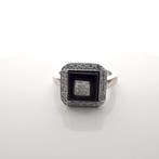 Witgouden ring met zirconia, onyx en diamanten; 0,16 ct., Gebruikt, Overige kleuren, Ophalen of Verzenden, 17 tot 18