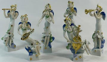 Meissen - Beeldje - Peter Strangs 6 angels - hardpaste