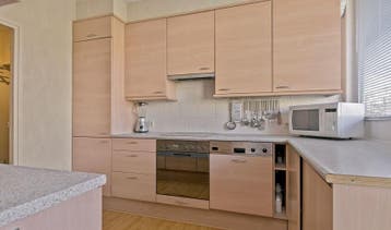 Te Huur 5 Kamer Appartement Schoonegge In Rotterdam, Huizen en Kamers, Huizen te huur, Rotterdam, Direct bij eigenaar, Appartement