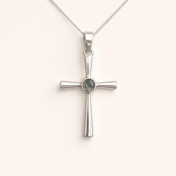 MOLDAVIET. Kruis hanger met bijpassende ketting. Set in 925