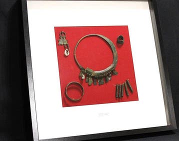 Viking periode Partij Vikingornamenten, zilver en brons,