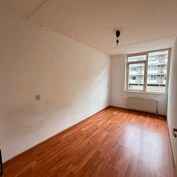 Huis in Den Bosch gevonden voor €1300,- pm, Huizen en Kamers, Huizen te huur, (Studenten)kamer, Direct bij eigenaar, Den Bosch