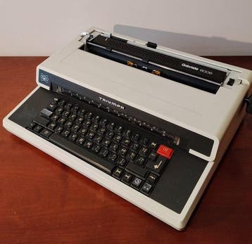 Triumph Adler Gabriele 8008 - Typemachine - 1980-1990