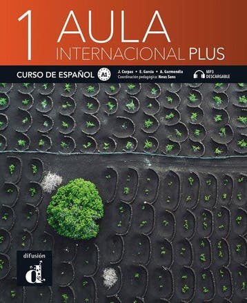 Aula Internacional Plus 1   Libro del alumno   9788418032189, Zo goed als nieuw