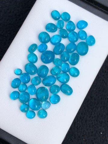 Apatiet Cabochons- 12.93 g