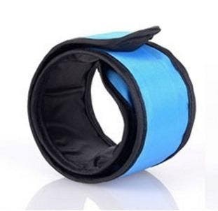 LED Hardloop Armband - BLAUW - 25cm, Sport en Fitness, Loopsport en Atletiek, Ophalen of Verzenden, Nieuw, Hardlopen, Snelheids- of Stappenmeter
