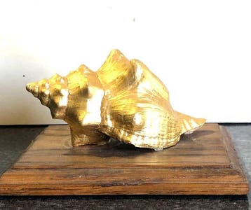 Atelier Garnier Paris - Snijwerk, Conque doré à la feuille