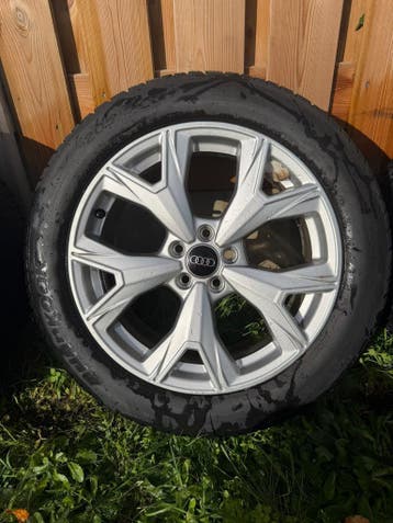 Audi A1 A3 17 inch originele wielen met winterbanden., Ophalen, Gebruikt, Banden en Velgen, 17 inch