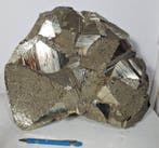 Giant Pyrite Kristalcluster - Hoogte: 31 cm - Breedte: 28