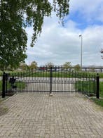 Actie showmodel: Mooie inrijpoort NU € 2250,00 {400 CM}., Tuin en Terras, Nieuw, Ophalen of Verzenden, 150 tot 200 cm, IJzer