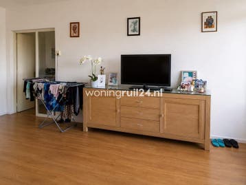 Woningruil - Vijverlaan 187 - 3 kamers en Zuid-Holland, Huizen en Kamers, Zuid-Holland