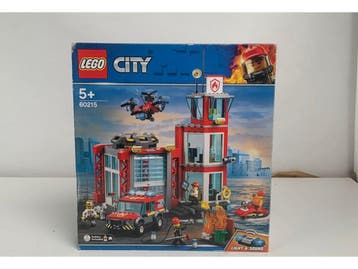 LEGO® City - Brandweerkazerne - Inclusief 4 minifiguren en, Verzenden, Nieuw