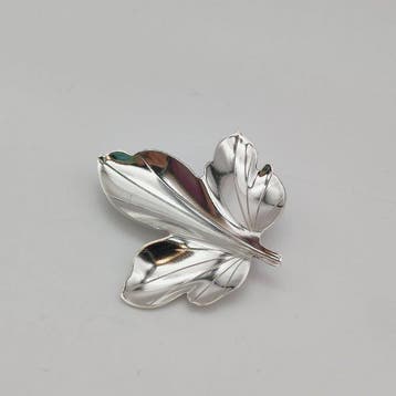 Zonder minimumprijs - Hermann Siersbol - Broche Zilver