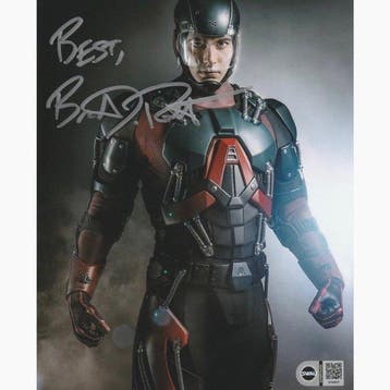 Legends of Tomorrow - Signed by Brandon Routh (Atom), Nieuw