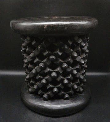 Magnifique tabouret - sculptuur - Bamileke - Kameroen