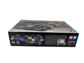 Red Bull Racing Renault RB6 incl. PE set en verf, Verzenden, Nieuw
