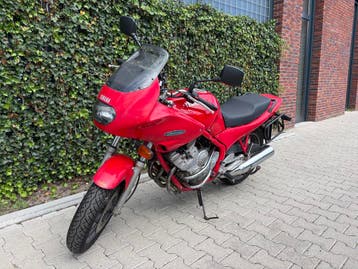 Yamaha XJ600S Diversion | Rood | Lage km-stand, Occasion, 4 cilinders, Meer dan 35 kW, Toermotor