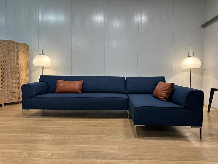 NIEUW Gestoffeerd Design on Stock Bloq Hoekbank + GARANTIE, Huis en Inrichting, Banken | Bankstellen, 300 cm of meer, 150 cm of meer