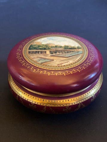 Doos - Porselein - Snoepdoos Karlsbad.