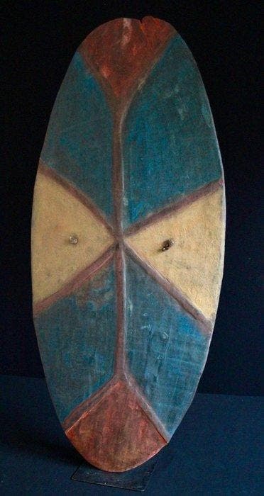 Gevechtsschild uit het Mendital. - Papoea-Nieuw-Guinea, Antiek en Kunst, Kunst | Niet-Westerse kunst