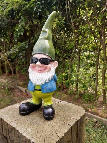 Beeld, funny gnome with sunglasses - 41 cm - polyresin