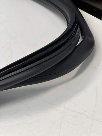 Peugeot Rifter portier rubber links achter 2020 9817494680, Gebruikt, Links, Peugeot