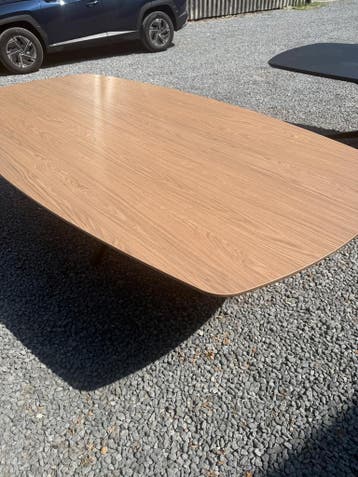 Wellington eettafel, kleur hazel (nieuw, outlet), Huis en Inrichting, Tafels | Eettafels, Nieuw, Overige materialen