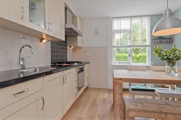 Te huur: Huis Varenkampen in Assen, Huizen en Kamers, Assen, Drenthe